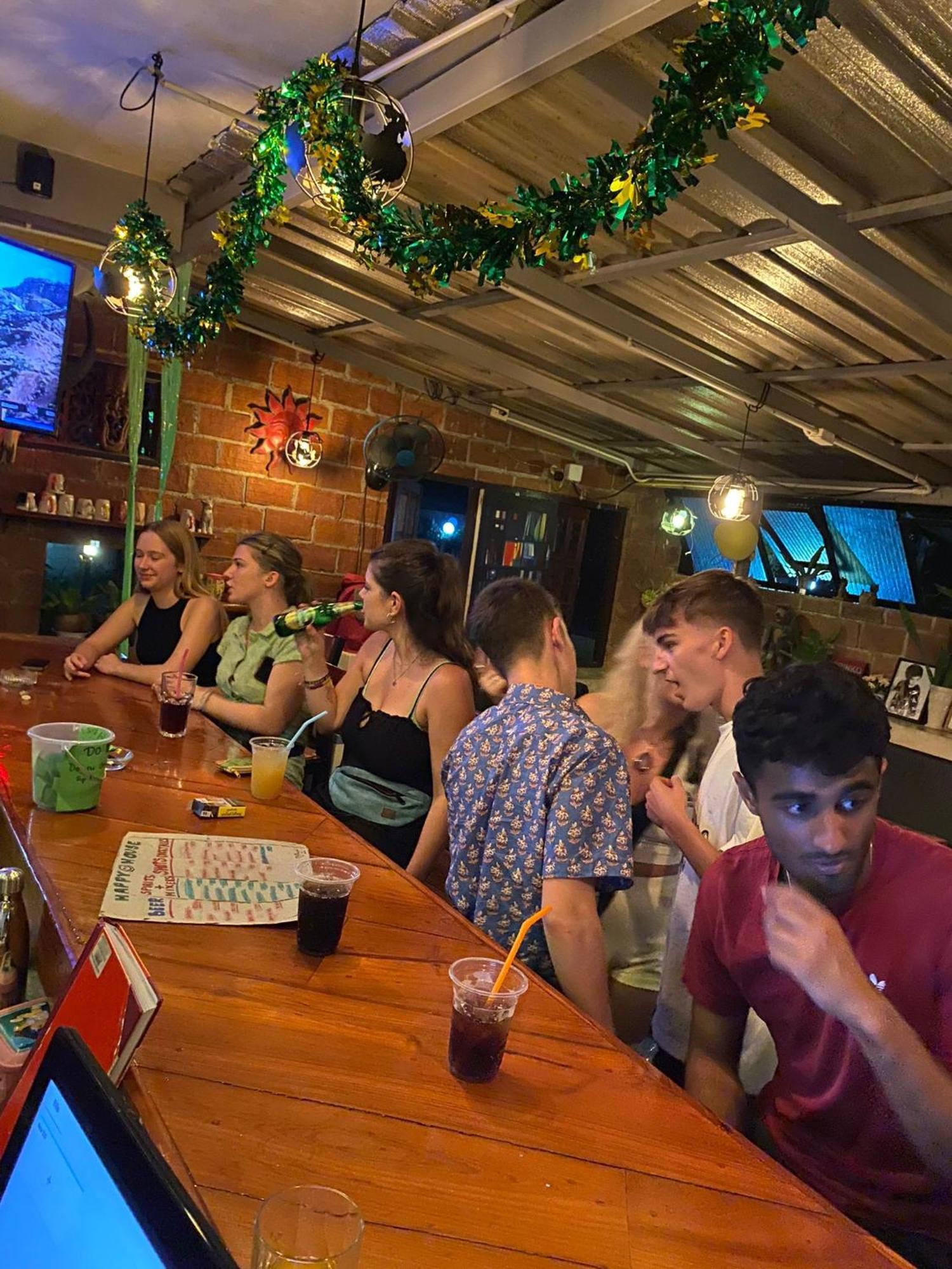 拜县 Happy House Backpackers旅舍 外观 照片